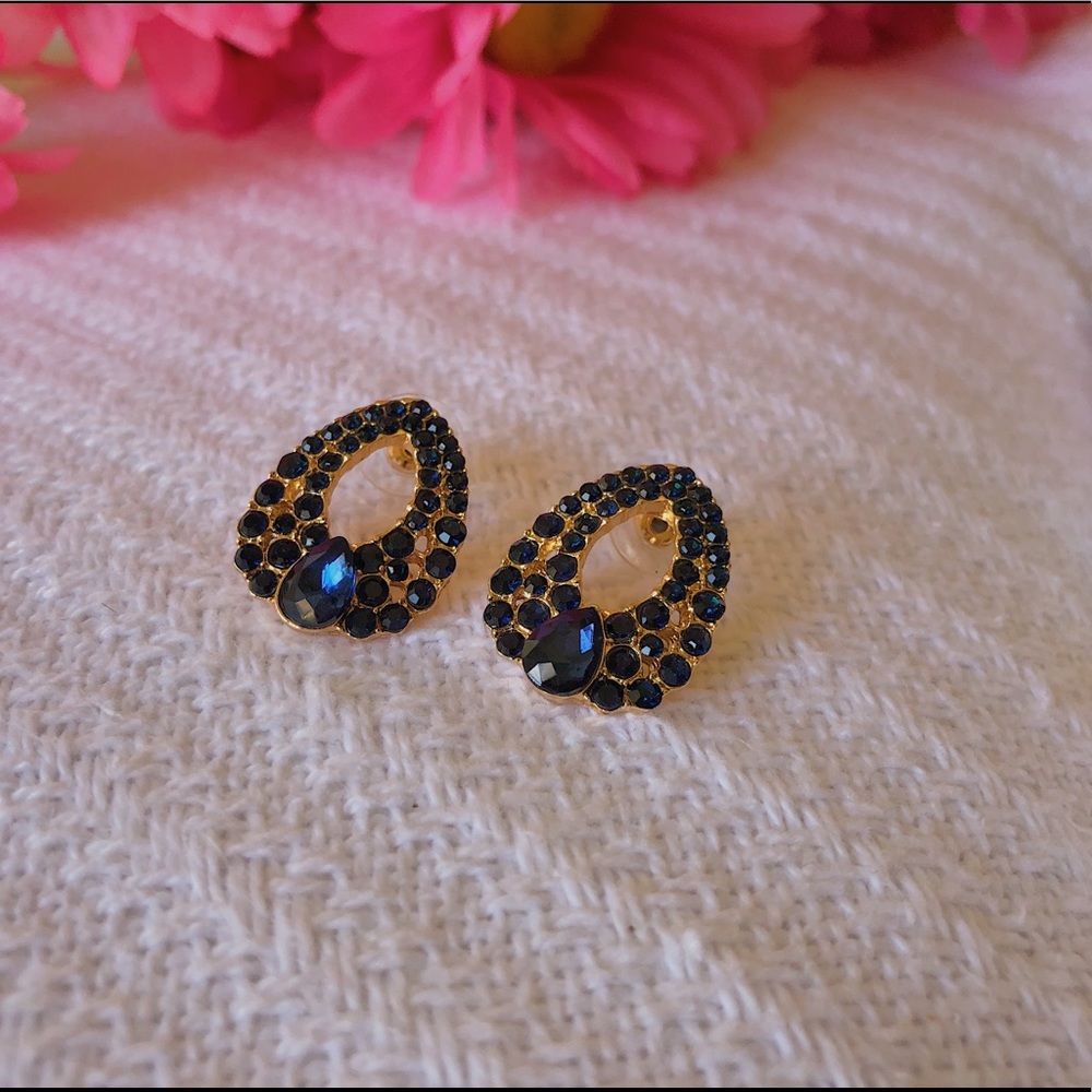Crystal and metal stud earrings
